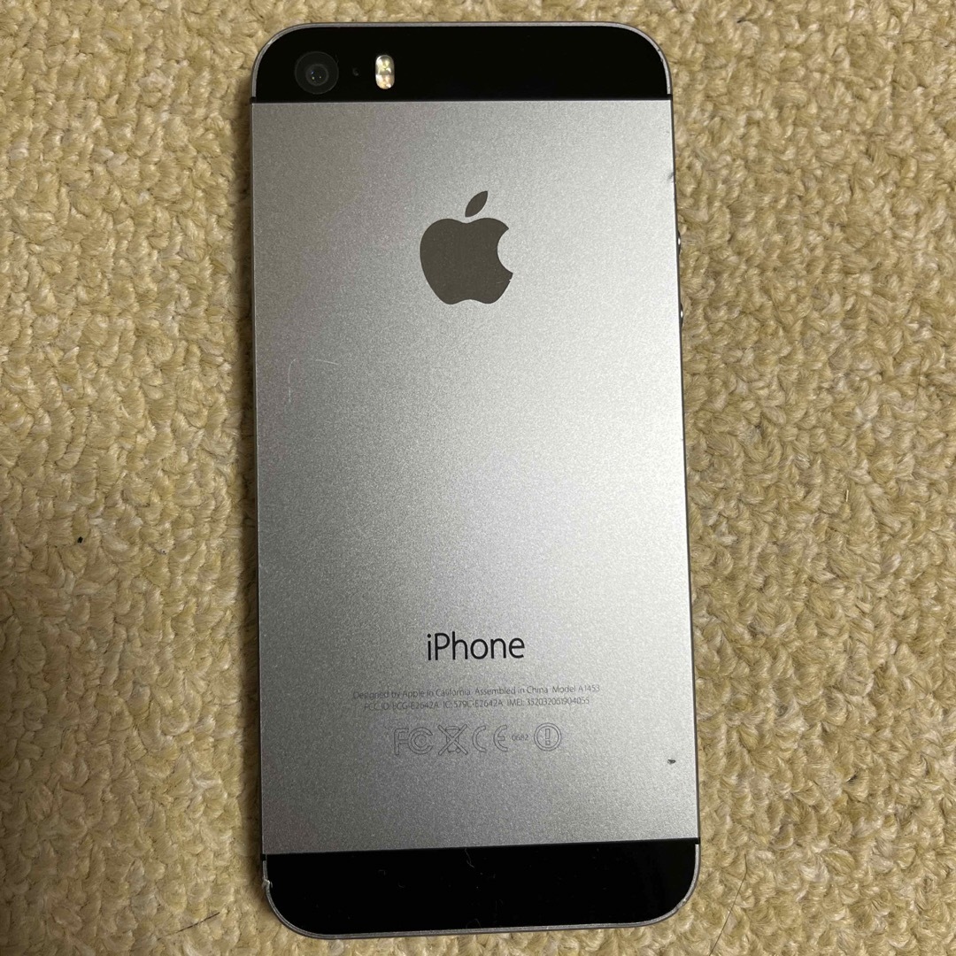 iPhone iphone 5s 16GB スペースグレイ ドコモ 画面黄ばみ 本体キズ有りの通販 by 佐助商店|アイフォーンならラクマ iphone 5s 16GB