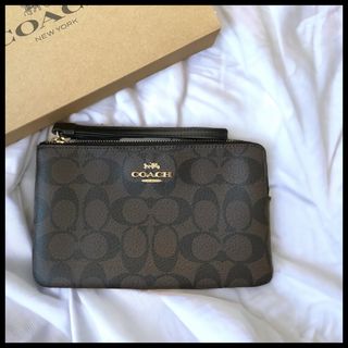 コーチ(COACH)の新品【COACH 】コーチ シグネチャーポーチ ブラウン×ブラック レディース(ポーチ)