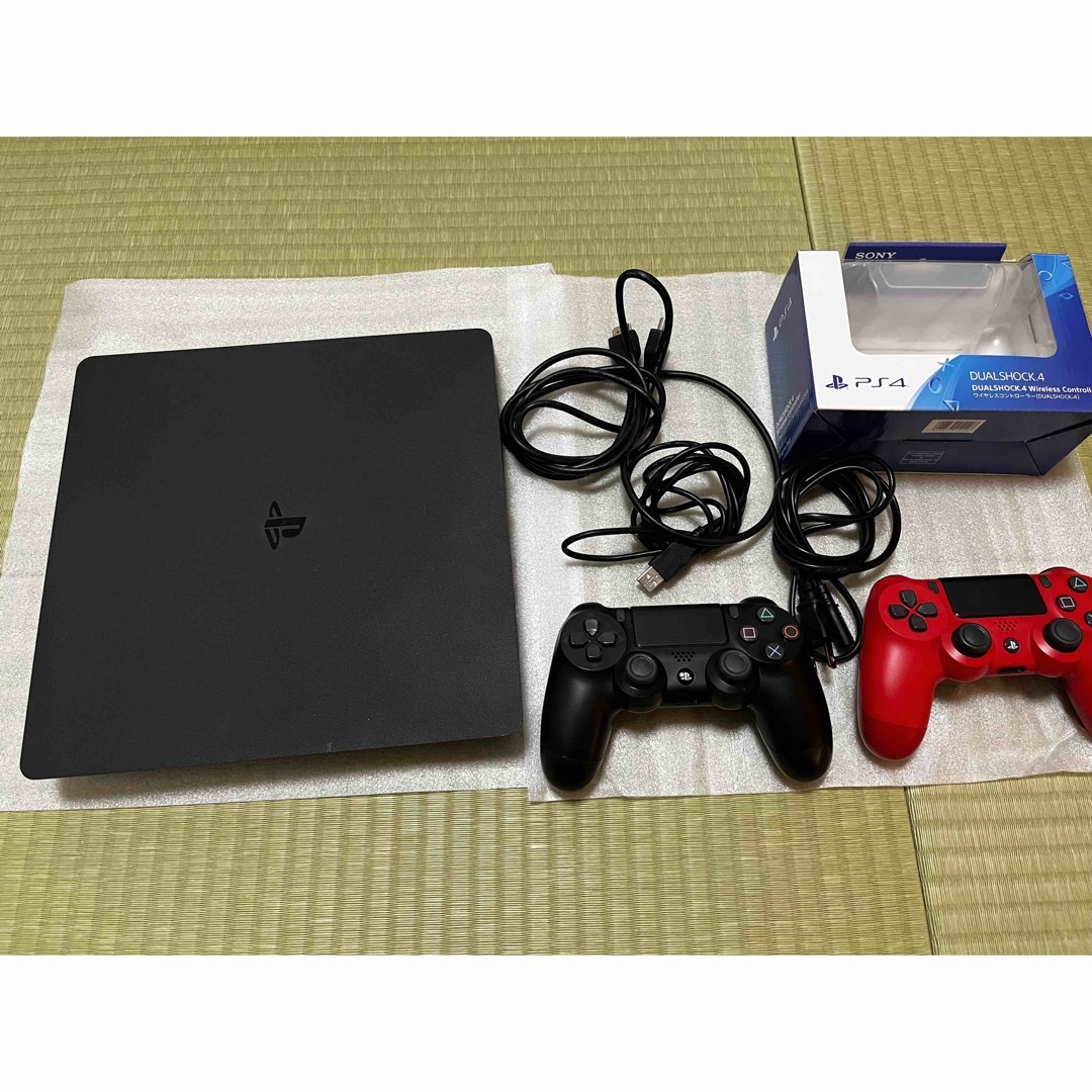 PlayStation4(プレイステーション4)のPS4本体CUH-2000A jet black 500GB  エンタメ/ホビーのゲームソフト/ゲーム機本体(家庭用ゲーム機本体)の商品写真