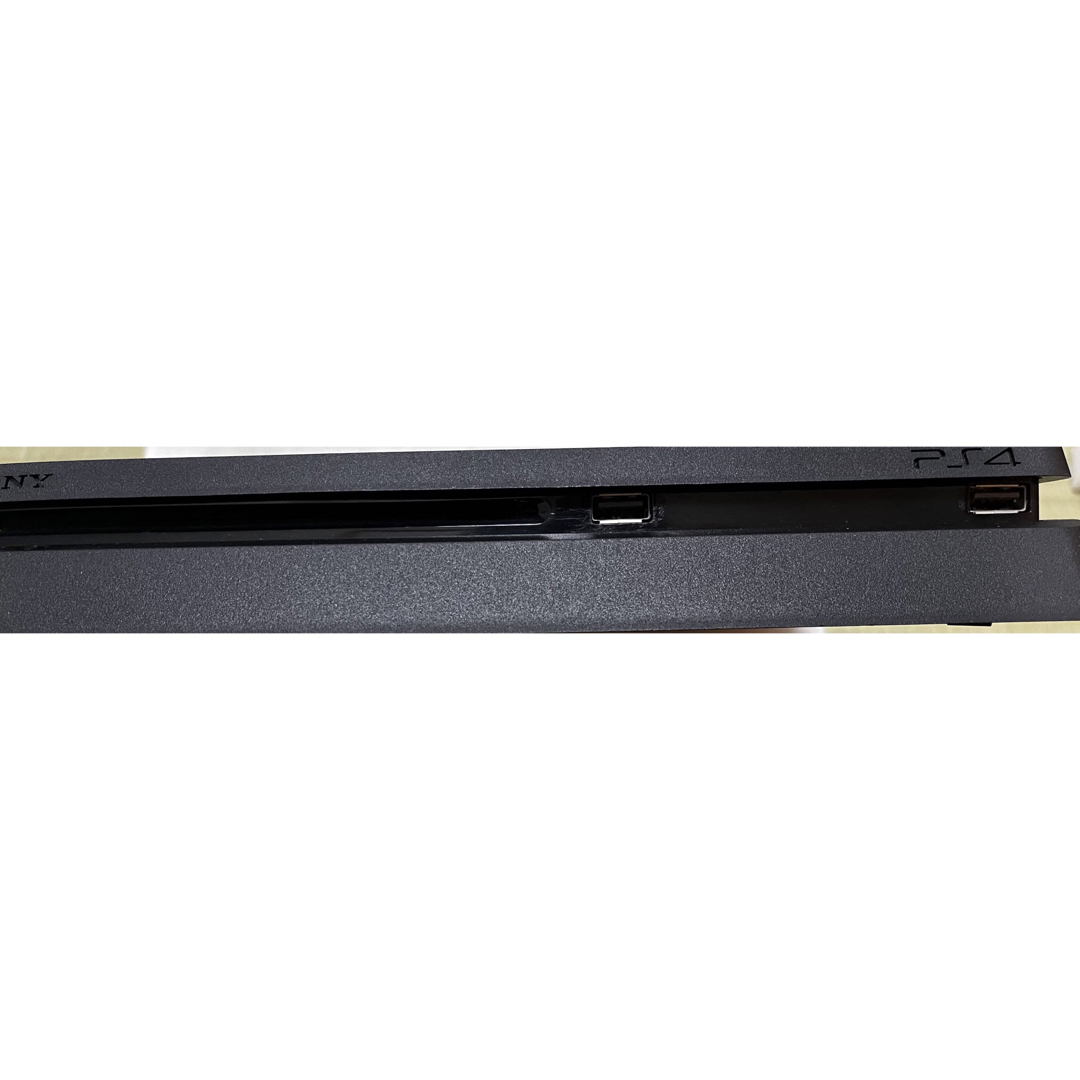PlayStation4(プレイステーション4)のPS4本体CUH-2000A jet black 500GB  エンタメ/ホビーのゲームソフト/ゲーム機本体(家庭用ゲーム機本体)の商品写真
