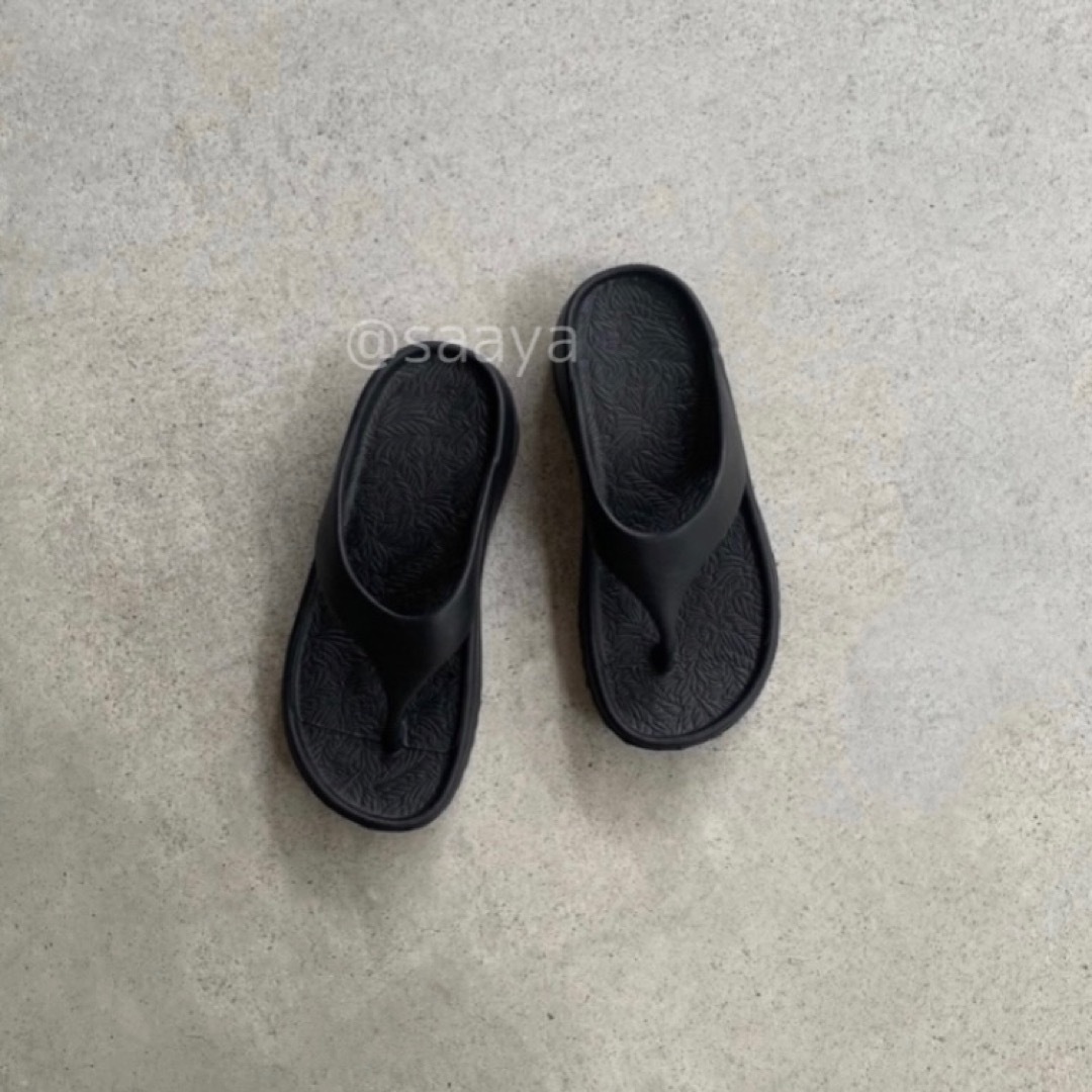 リカバリー サンダル ビーサン 夏 海 万能 男女兼用 シンプル モノトーン レディースの靴/シューズ(サンダル)の商品写真