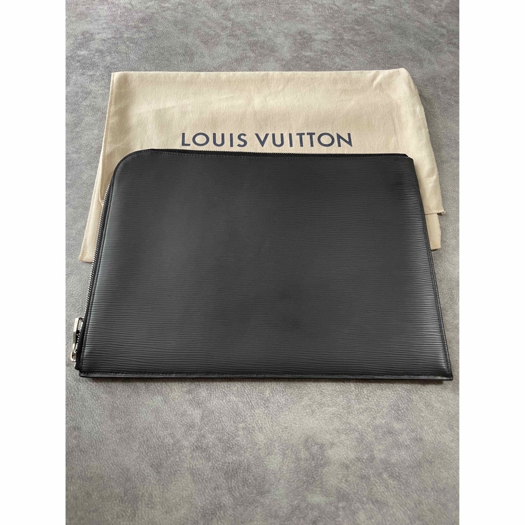 LOUIS VUITTON(ルイヴィトン)のルイヴィトン エピ ポシェット ジュール PM クラッチバッグ メンズのバッグ(セカンドバッグ/クラッチバッグ)の商品写真