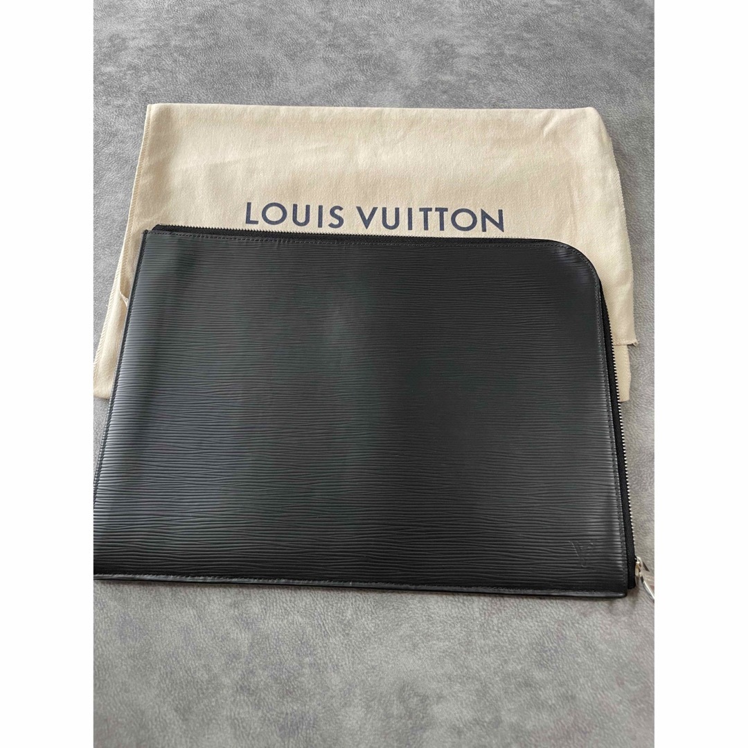 LOUIS VUITTON(ルイヴィトン)のルイヴィトン エピ ポシェット ジュール PM クラッチバッグ メンズのバッグ(セカンドバッグ/クラッチバッグ)の商品写真