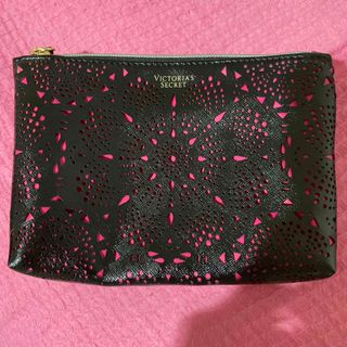 ヴィクトリアズシークレット(Victoria's Secret)のVictoriaSecret ポーチ♡新品未使用♡(ポーチ)