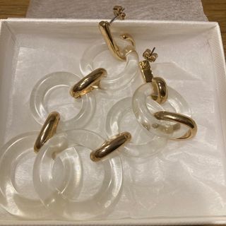 ザラ(ZARA)のピアス(ピアス)