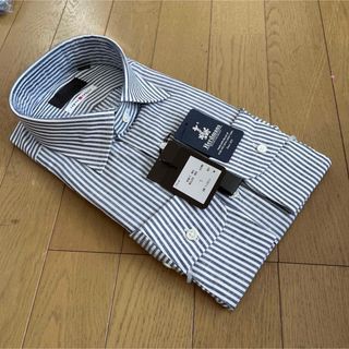 スーツカンパニー(THE SUIT COMPANY)のユニバーサルランゲージ長袖ドレスシャツHerdmansリネンL（41-84)新品(シャツ)