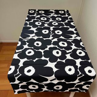 マリメッコ(marimekko)の251 .マリメッコ ワッフル生地 ピエニウニッコ　黒(生地/糸)