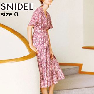 スナイデル(SNIDEL)の❤️専用@【0】スナイデル カシュクール ペイズリーボタニカル ロングワンピース(ロングワンピース/マキシワンピース)