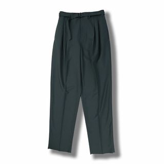 ルメール(LEMAIRE)のLEMAIRE BELTED PLEAT PANTS(IRON GREY)(スラックス)