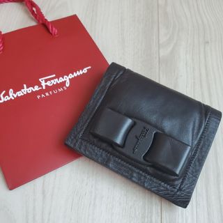 サルヴァトーレフェラガモ 財布(レディース)の通販 2,000点以上