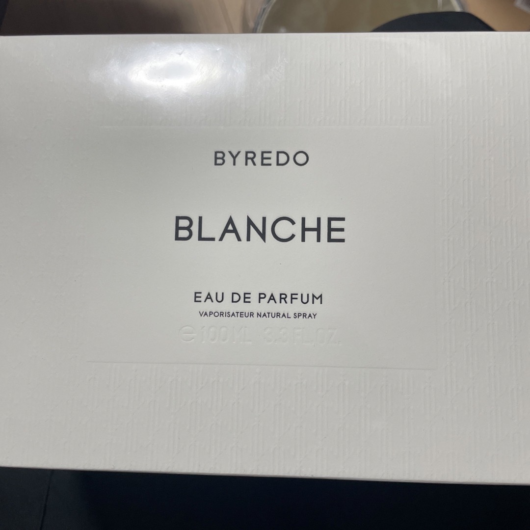 BYREDO Eau de Parfum Blanche 100 Mlスミレネロリ牡丹ベース