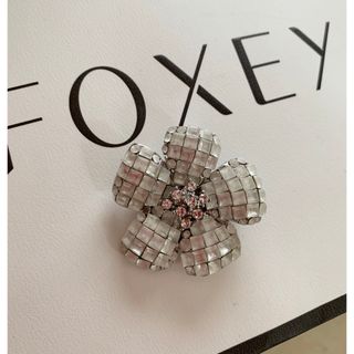 フォクシー(FOXEY) ブローチ/コサージュの通販 400点以上 | フォクシー ...