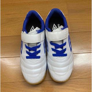 アンブロ(UMBRO)のumbroインドアシューズ19.5㎝(シューズ)