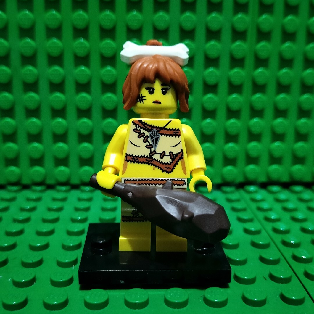 Lego(レゴ)のLEGO 8805 ミニフィギュア シリーズ5 洞窟の女性 エンタメ/ホビーのおもちゃ/ぬいぐるみ(その他)の商品写真