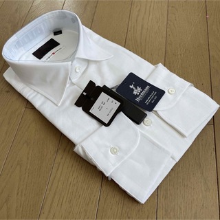 スーツカンパニー(THE SUIT COMPANY)のユニバーサルランゲージドレスシャツHerdmansリネンL（41-84)新品白(シャツ)