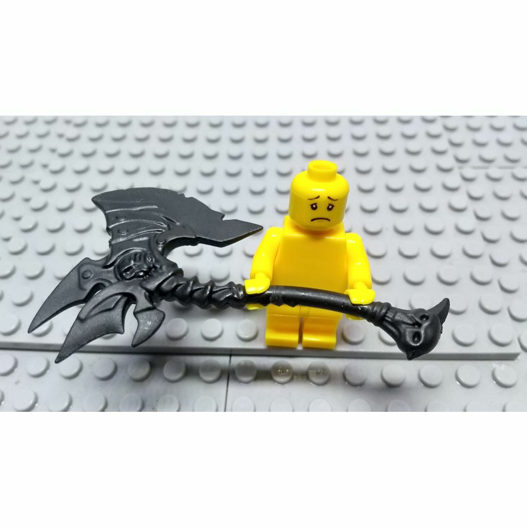 両手斧　LEGO互換　レゴ武器　スラーンド　ドーザーアクス　モンハン　ギロチン エンタメ/ホビーのフィギュア(SF/ファンタジー/ホラー)の商品写真