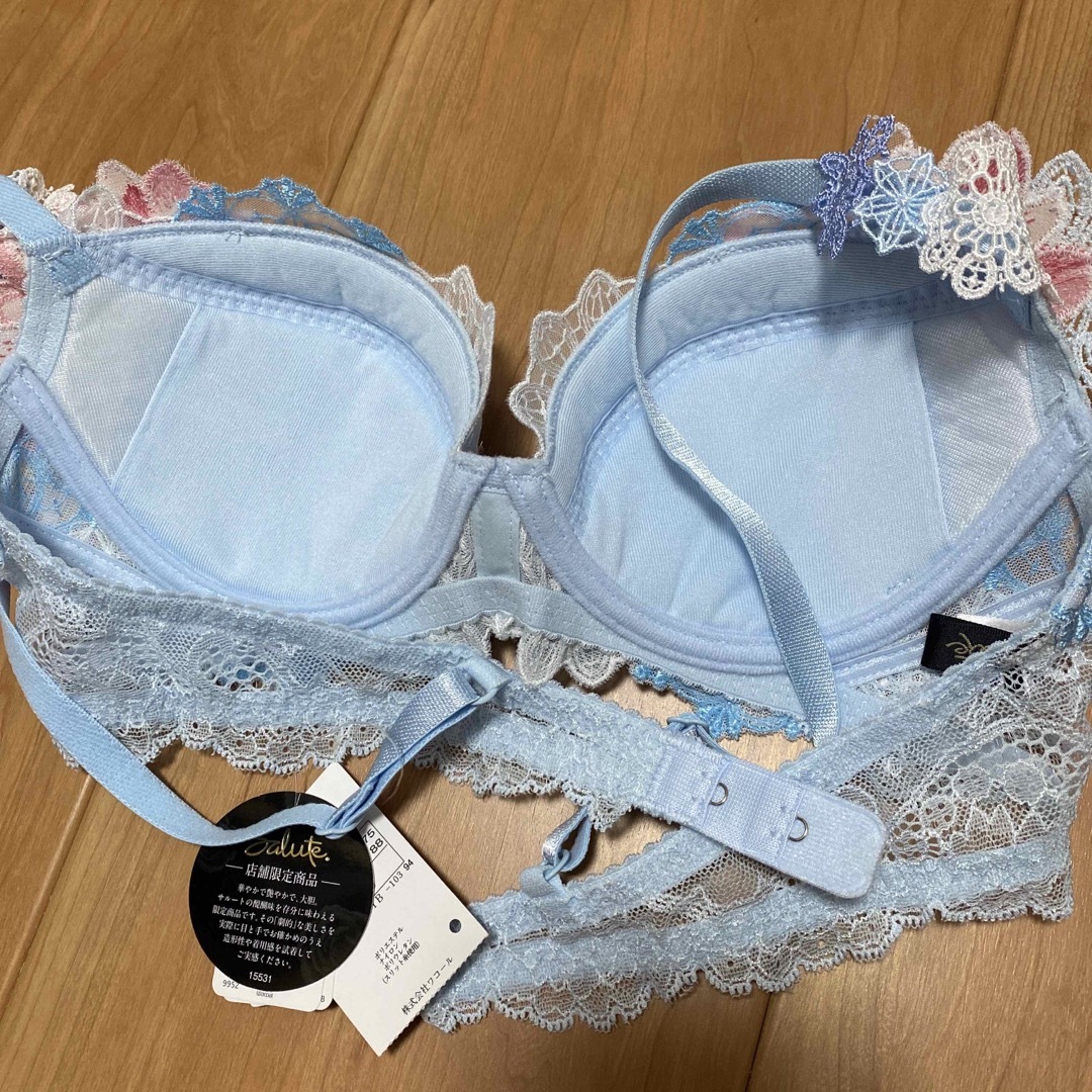 Wacoal - サルート08G 中国音楽 B75ブラジャー SX 店舗限定の通販 by