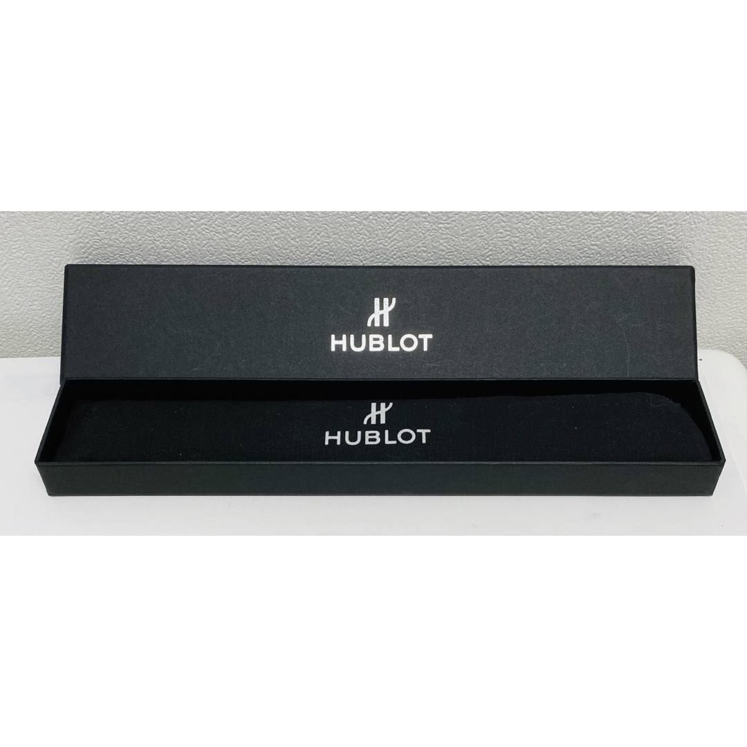 HUBLOT(ウブロ)の新品未使用　HUBLOT ウブロ　扇子 エンタメ/ホビーのコレクション(ノベルティグッズ)の商品写真