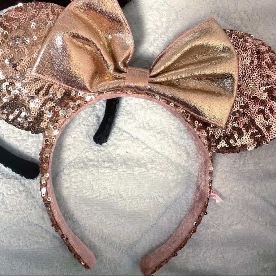 Disney(ディズニー)のディズニー スパンコール カチューシャ ピンク レディースのヘアアクセサリー(カチューシャ)の商品写真