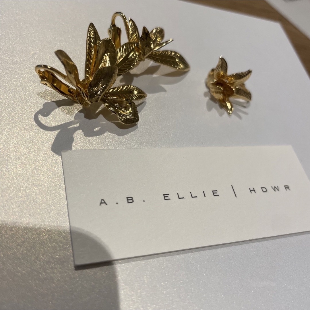 A.B.Ellie XS MILLARAY STUDS エイビーエリー ピアス黒い巾着に入れて発送いたします