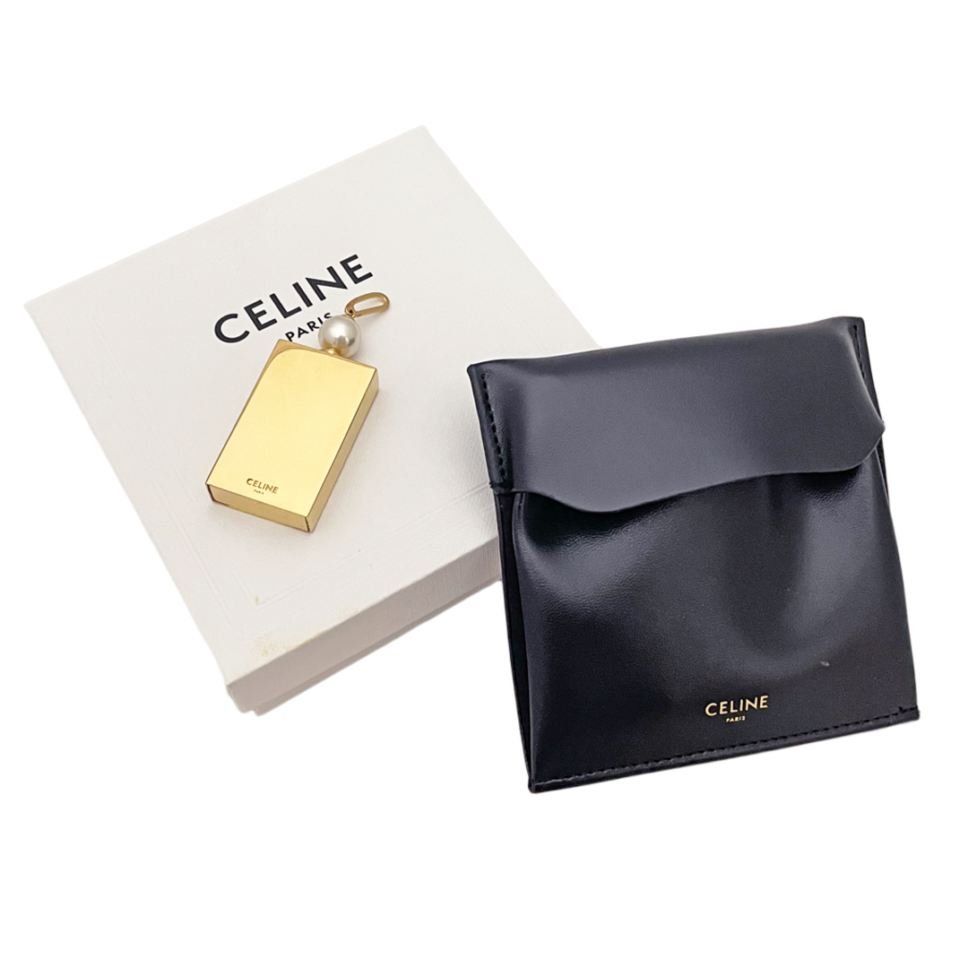 celine(セリーヌ)の新品セリーヌCELINEスクエアー＆パール　ペンダントトップ　ゴールド レディースのアクセサリー(チャーム)の商品写真