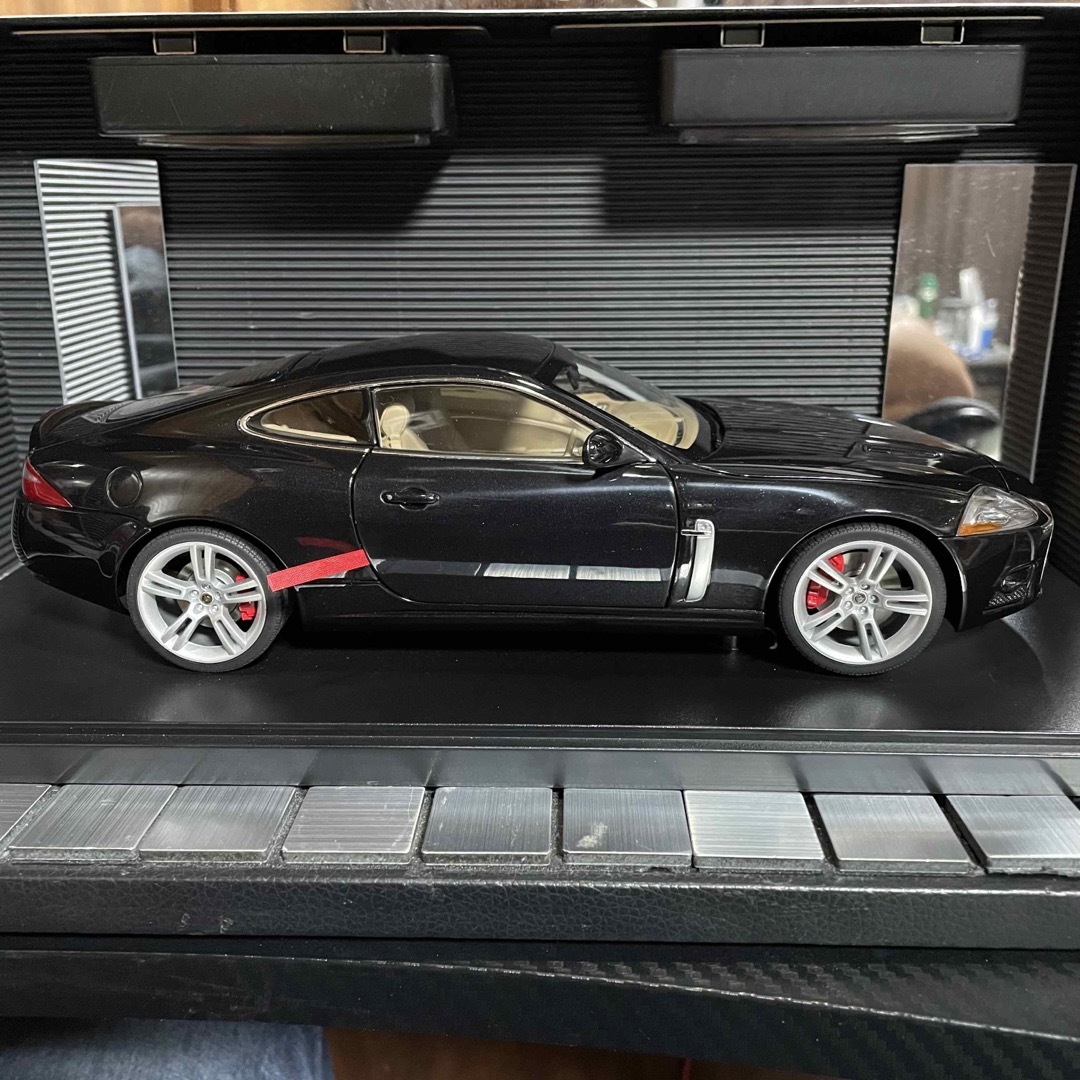 話題の人気 AUTOART コンバーチブル 1/18ジャガーXKクーペ2006 その他