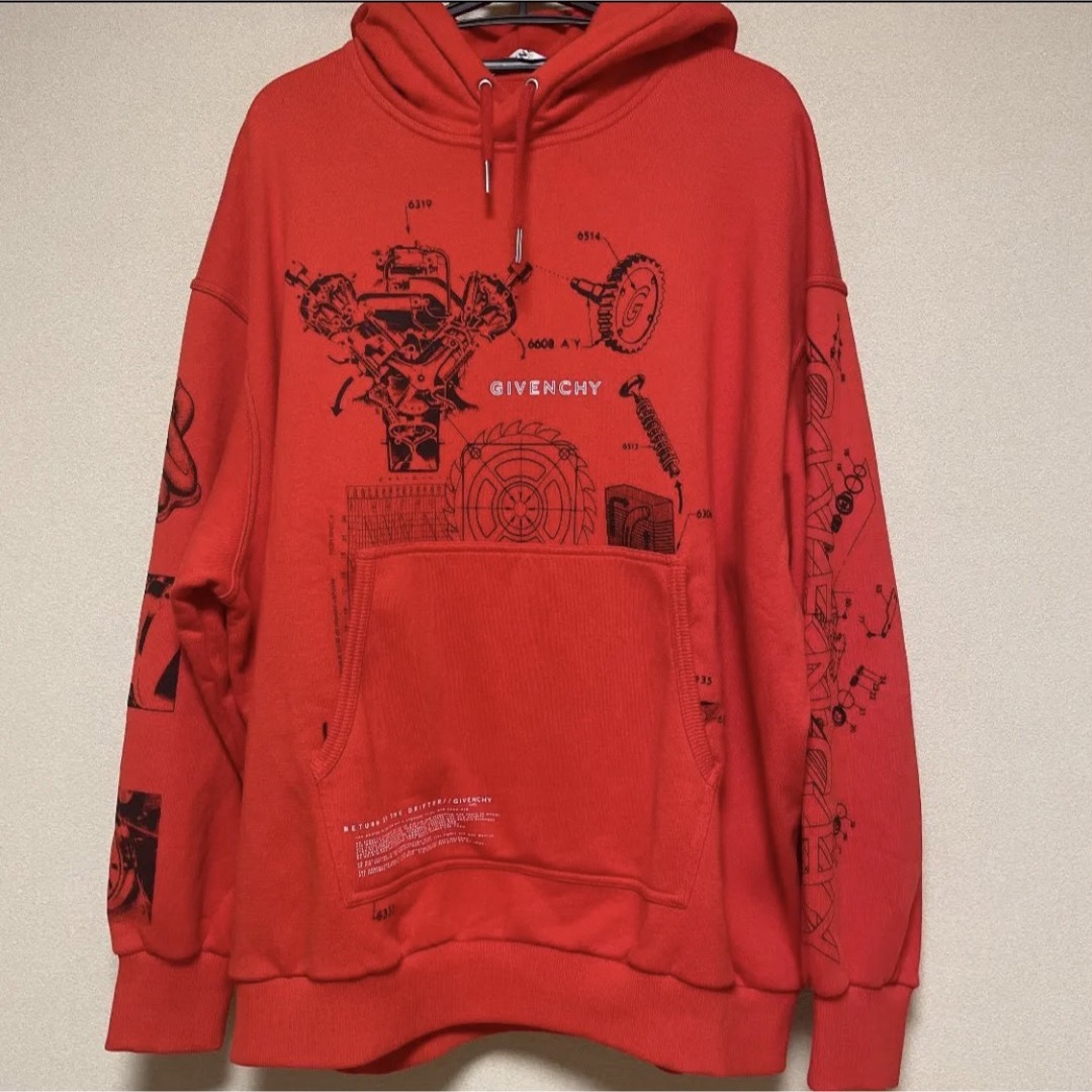 GIVENCHY(ジバンシィ)のGIVENCHY パーカー　RED メンズのトップス(パーカー)の商品写真