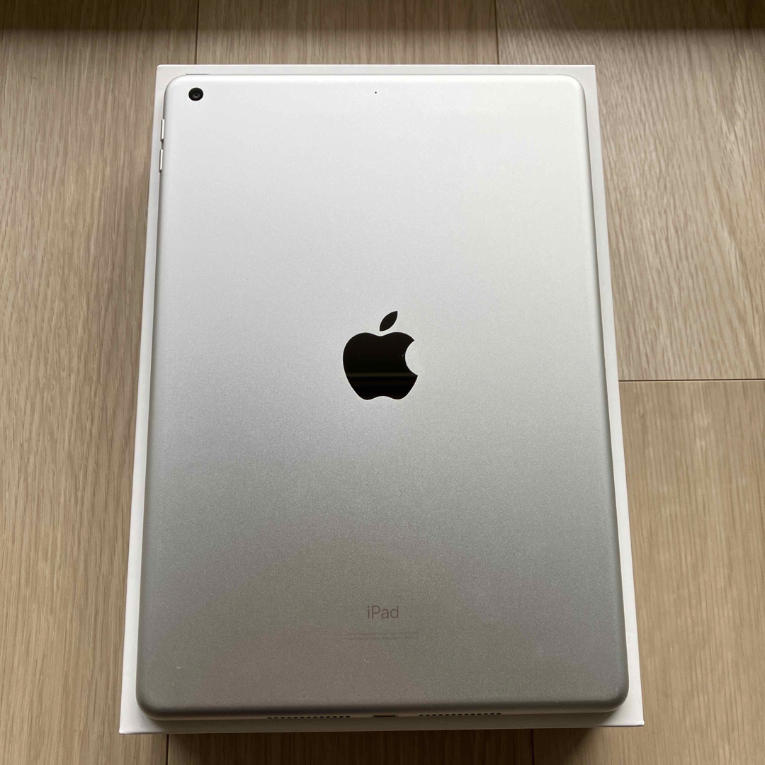 アップル iPad 第7世代 WiFi 32GB シルバー