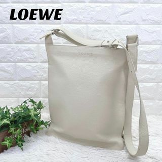 LOEWE ロエベ ショルダーバッグ サイドジップ レザー ロゴ 型押し