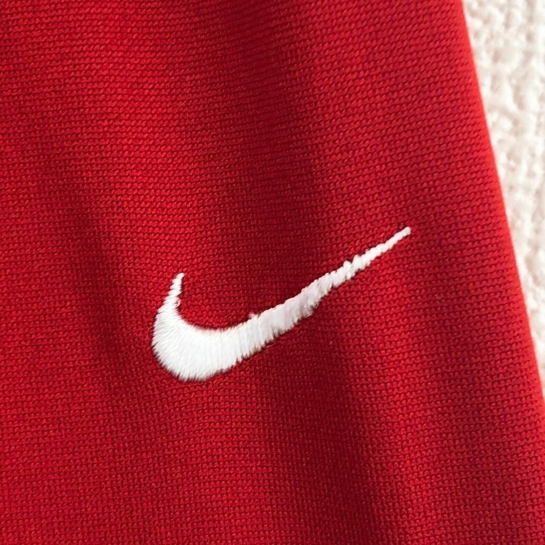 NIKE(ナイキ)のNIKE ナイキ　ポリエステル　　長袖カットソー　スポーツウェア シンプル レディースのトップス(トレーナー/スウェット)の商品写真