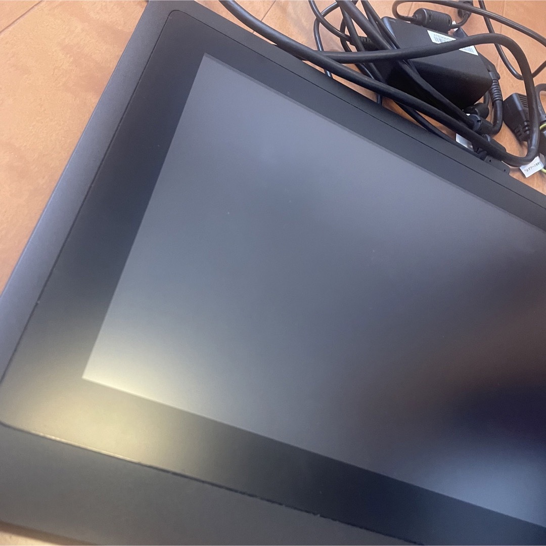 Wacom(ワコム)のWACOM DTK1660K0D 16 15.6型液晶ペンタブレット スマホ/家電/カメラのPC/タブレット(PC周辺機器)の商品写真