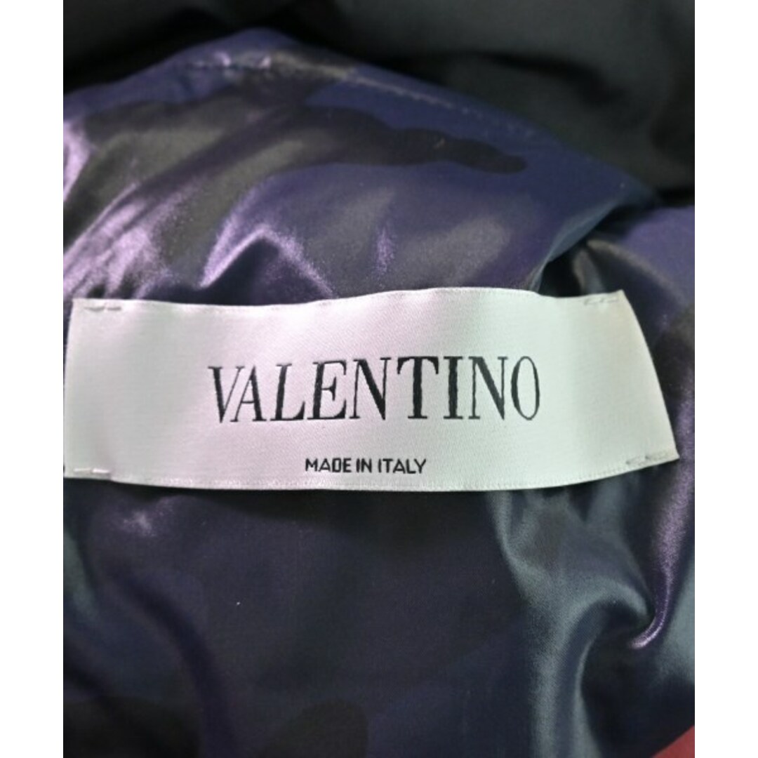 VALENTINO(ヴァレンティノ)のVALENTINO ダウンジャケット/ダウンベスト 46(M位) 【古着】【中古】 メンズのジャケット/アウター(ダウンジャケット)の商品写真