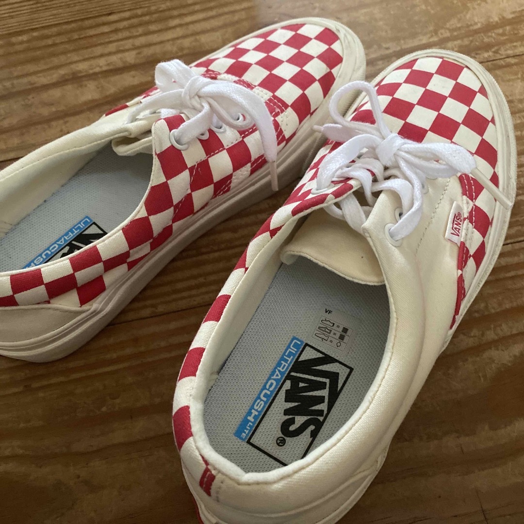 VANS(ヴァンズ)のvans スニーカー　24.5 チェッカー柄　格子 レディースの靴/シューズ(スニーカー)の商品写真