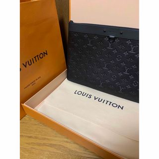 ルイヴィトン(LOUIS VUITTON)のルイヴィトン クラッチバッグ (セカンドバッグ/クラッチバッグ)