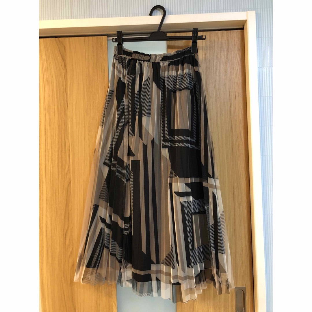 YECCA VECCA(イェッカヴェッカ)の幾何学模様チュールスカート レディースのスカート(ロングスカート)の商品写真