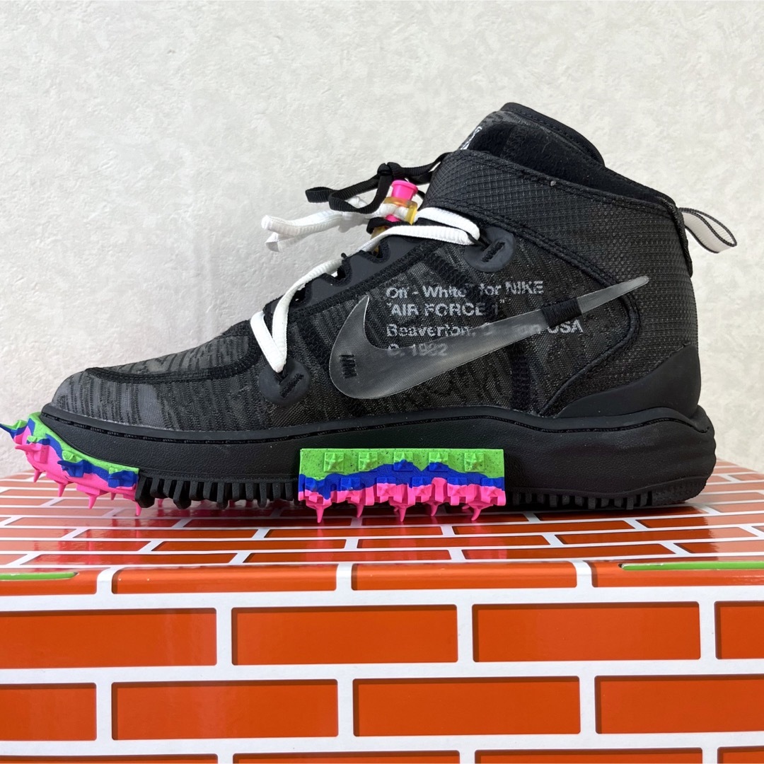 NIKE × OFF WHITE Air Force 1 MID BLACK 4