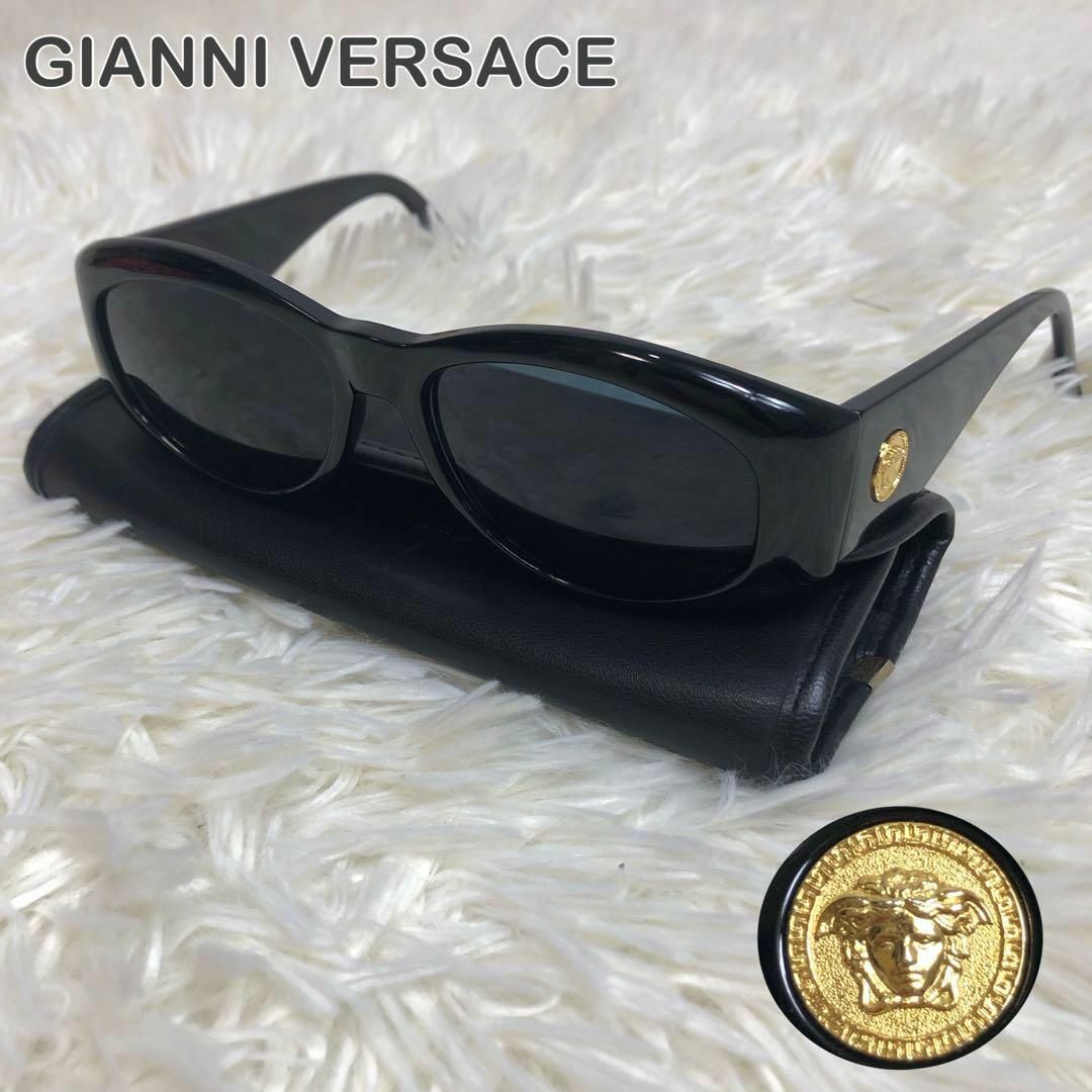 極美✨GIANNI VERSACE ヴェルサーチ サングラス メデューサ 黒金 | フリマアプリ ラクマ