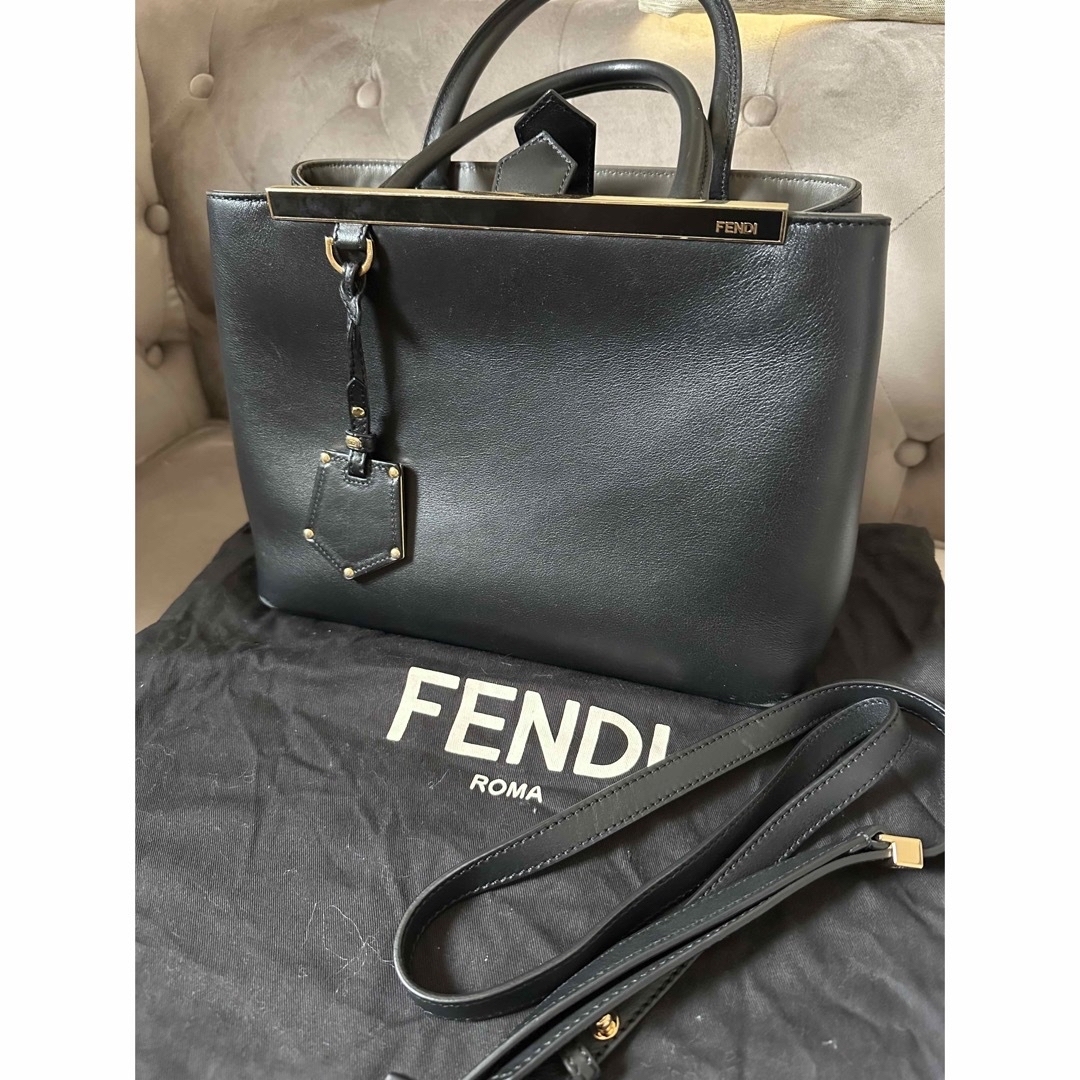 FENDI プチトゥージュール　ショルダー　ハンドバッグ