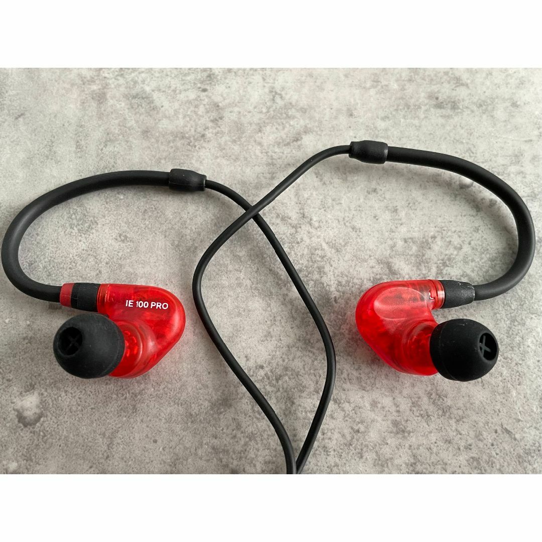 SENNHEISER(ゼンハイザー)の【美品】Sennheiser IE 100 PRO Wireless Red スマホ/家電/カメラのオーディオ機器(ヘッドフォン/イヤフォン)の商品写真