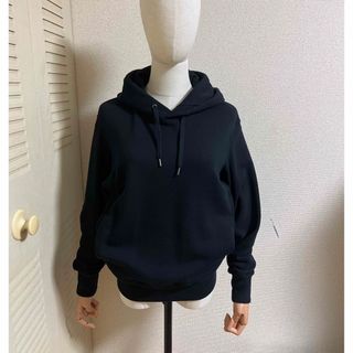 ユニクロ(UNIQLO)のユニクロuniqlo スウェットパーカーsweatparka xs 黒black(パーカー)