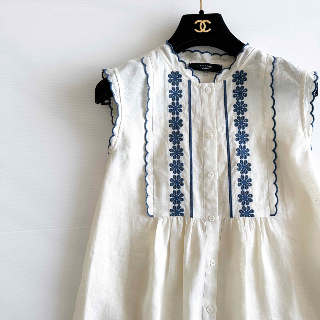 日本未発売日本未発売Weekend Max Mara ノースリーブ ブラウス 刺繍