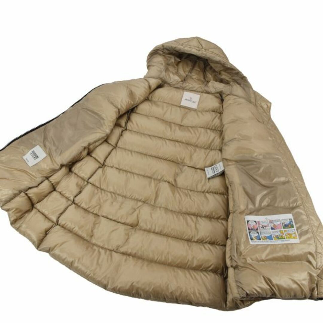 MONCLER(モンクレール)の【LIGHT BEIGE】モンクレール ダウンジャケット  レディースのジャケット/アウター(ダウンジャケット)の商品写真