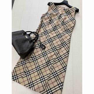 バーバリー(BURBERRY) ワンピース(ベージュ系)の通販 200点以上