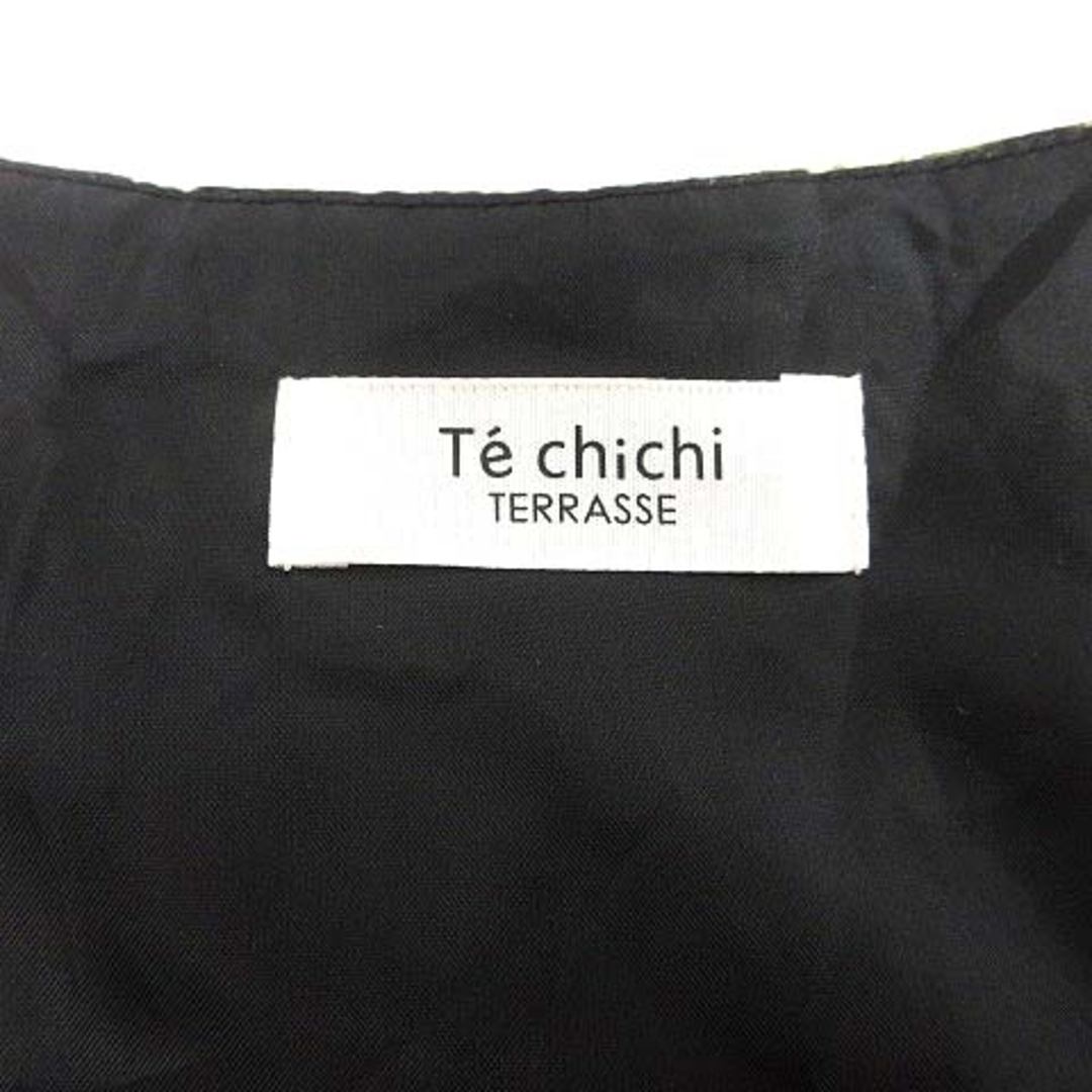 Techichi(テチチ)のTe chichi ワンピース フレア ひざ丈 花柄 半袖 M 黒 ブラック 白 レディースのワンピース(ひざ丈ワンピース)の商品写真