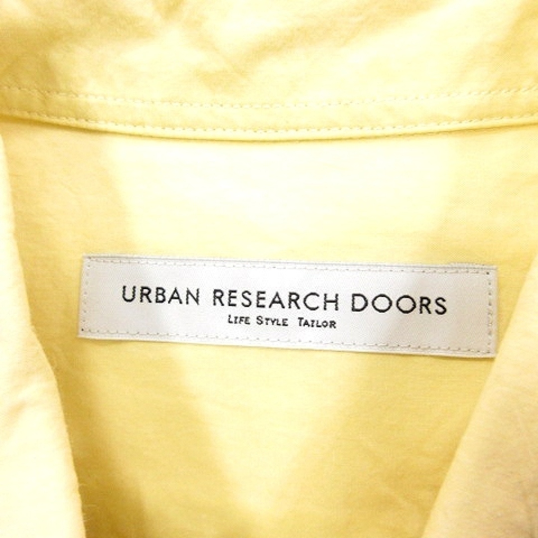 URBAN RESEARCH DOORS(アーバンリサーチドアーズ)のアーバンリサーチ ドアーズ ボタンダウンシャツ 長袖 38 黄色 イエロー メンズのトップス(シャツ)の商品写真