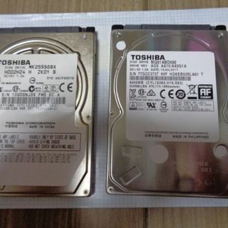 TOSHIBA HDD 2.5インチ 500GB 250GB HDDケース付(PCパーツ)