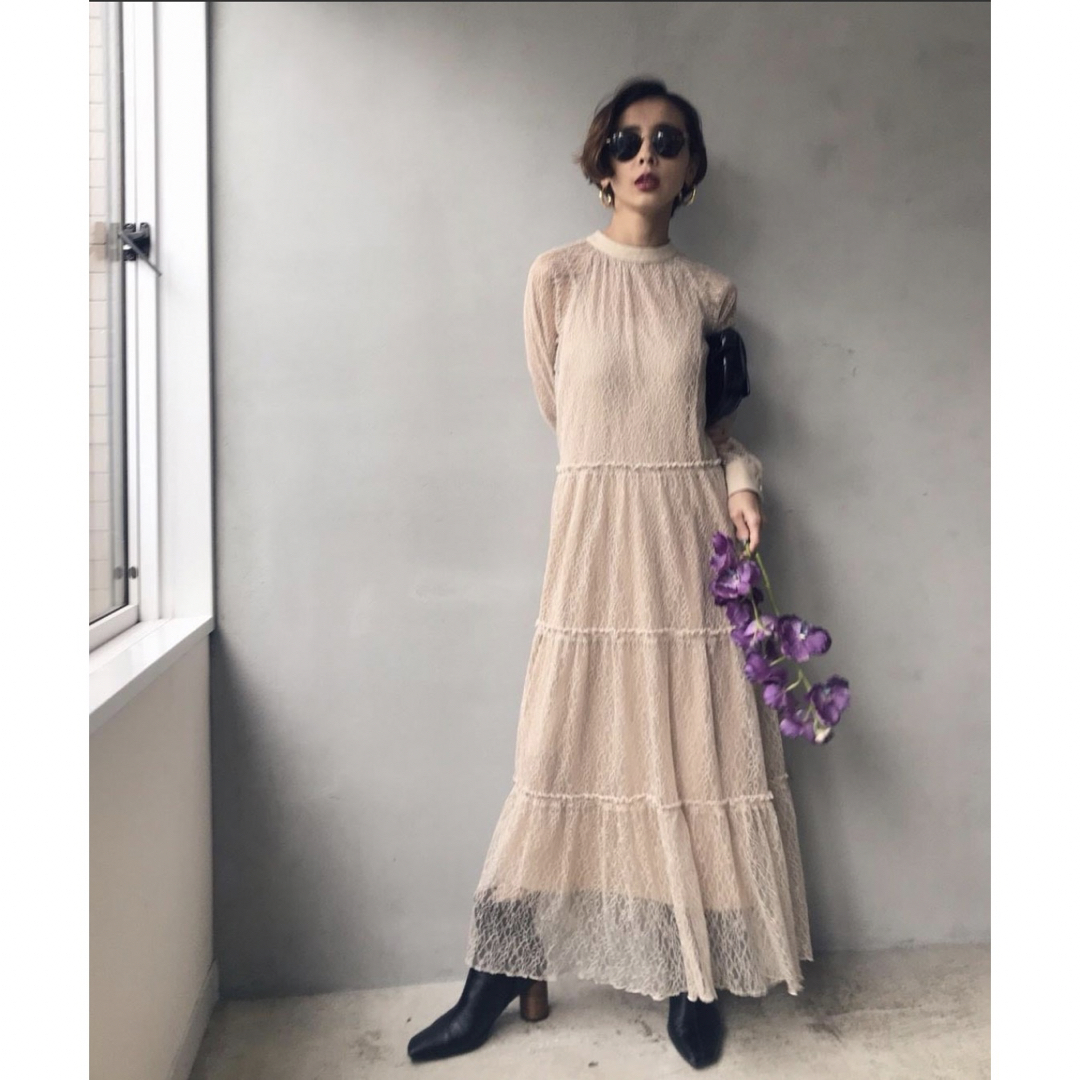 Ameri VINTAGE(アメリヴィンテージ)のアメリヴィンテージ ワンピース SHIRRING SHEER DRESS レディースのワンピース(ロングワンピース/マキシワンピース)の商品写真