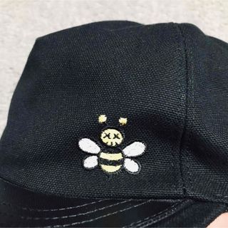 Christian Dior - クリスチャンディオール kaws beeキャップの通販 by