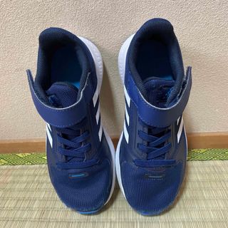 アディダス(adidas)のadidas スニーカー　18(スニーカー)