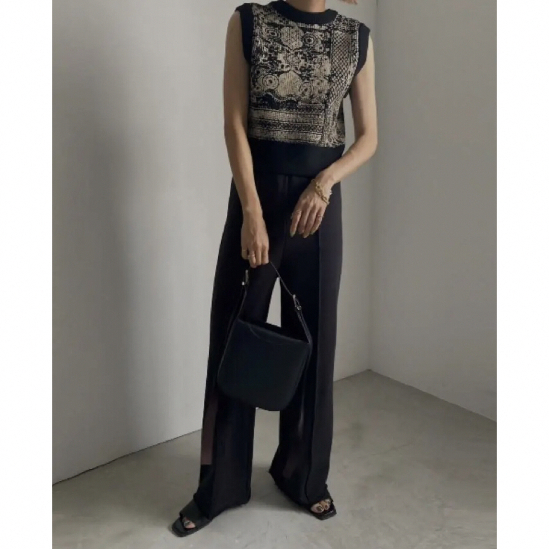 ポンパドー ビター 2WAY LACE PAINTING KNIT TOP black | abistornet.al